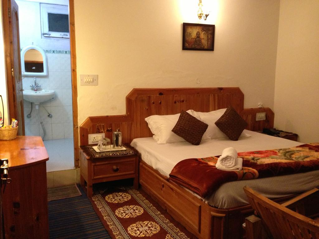 Akash Hills Hotel มะนาลี ภายนอก รูปภาพ
